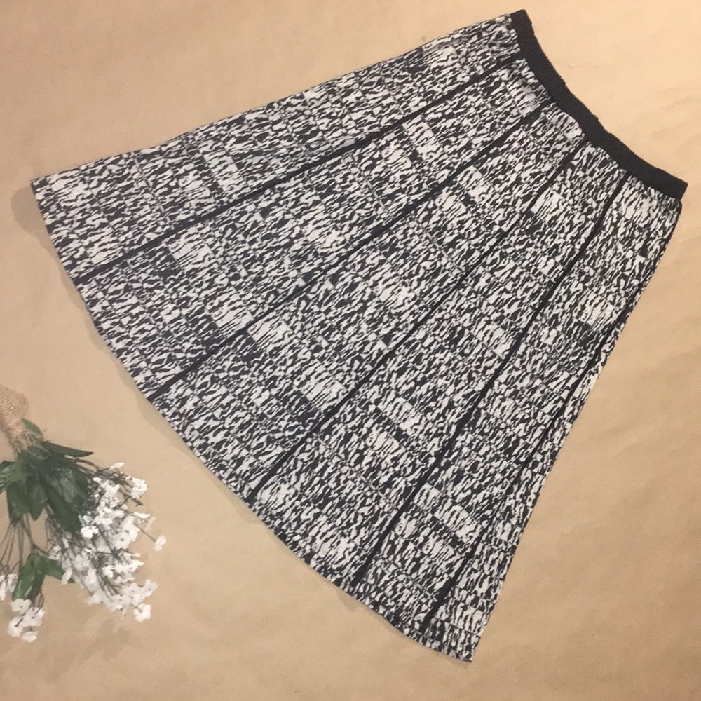 Robert Louis skirt